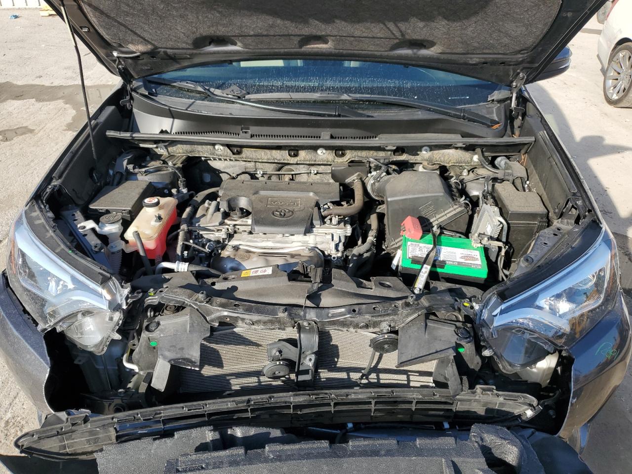 2017 Toyota RAV 4 - Image 12