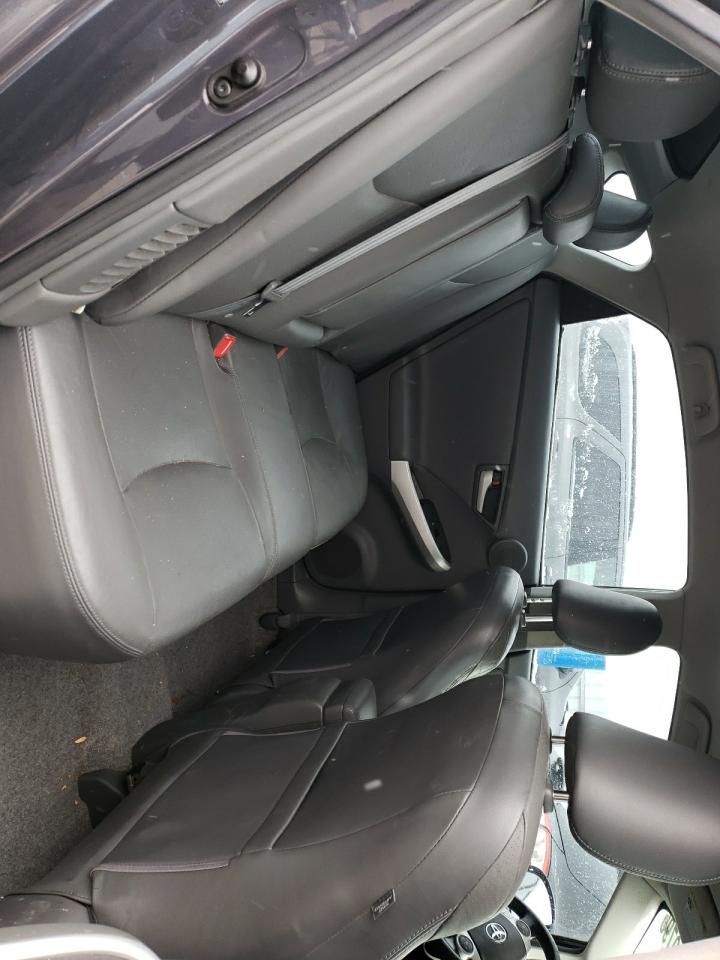 2010 Toyota Prius - Image 10