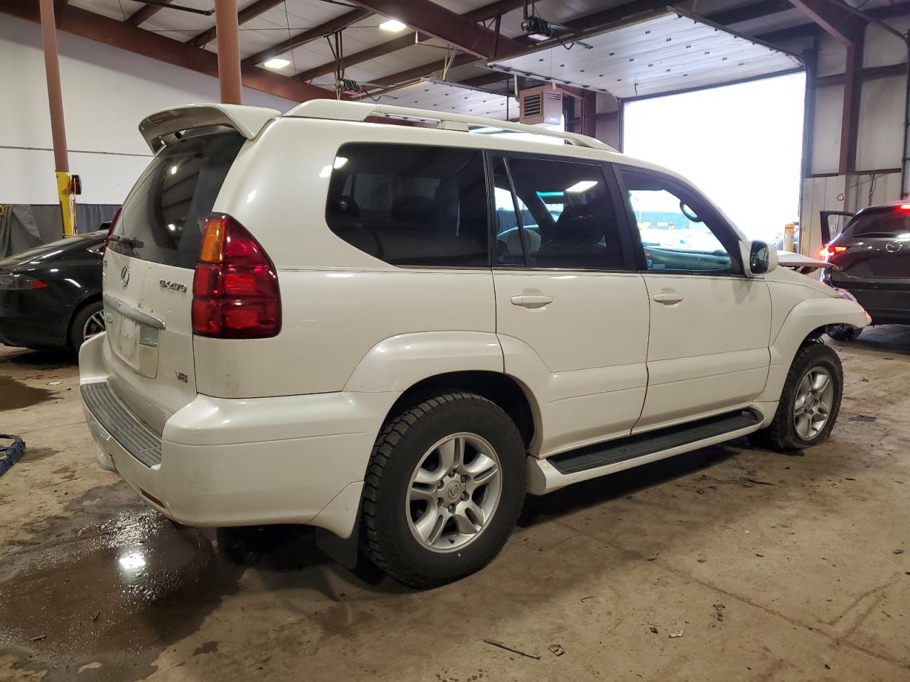 2005 Lexus GX - Image 3