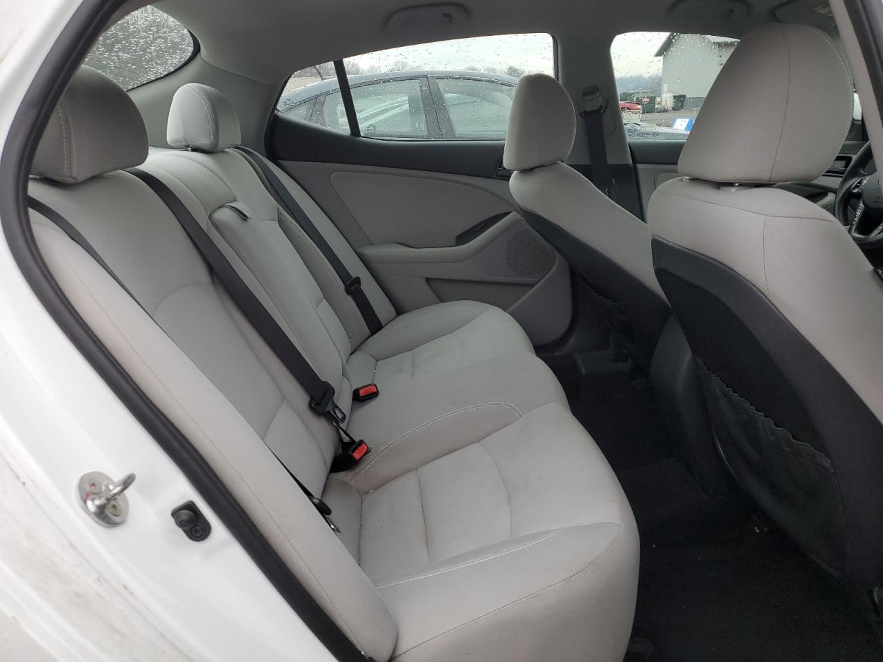 2013 Kia Optima - Image 10