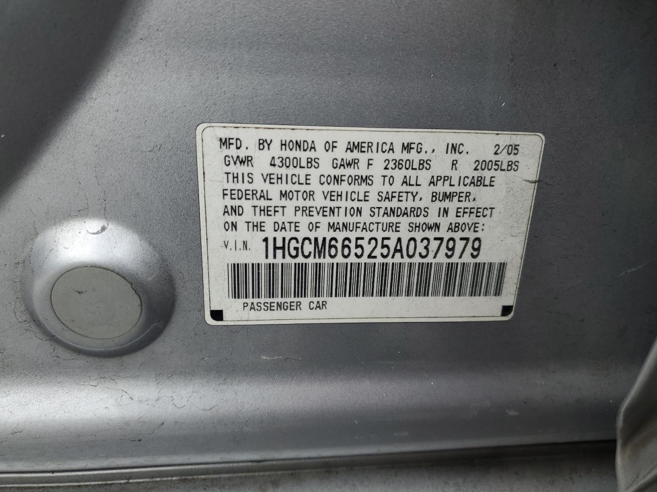 2005 Honda Accord - Image 12
