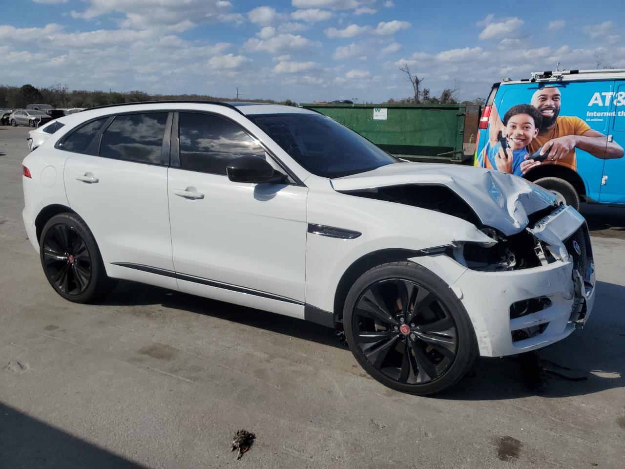 2017 Jaguar F-Pace - Image 4