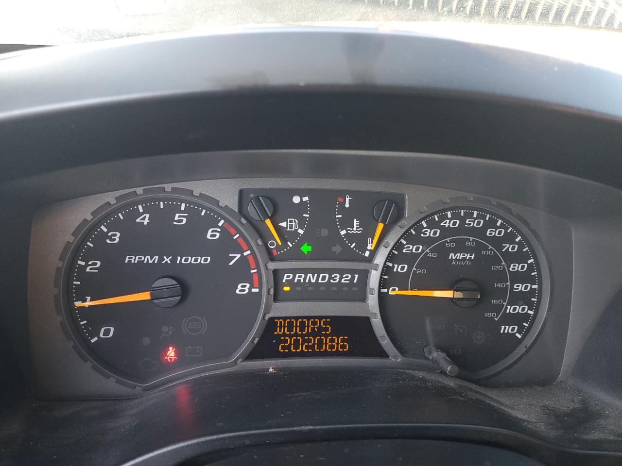 2004 Chevrolet Colorado - Image 9