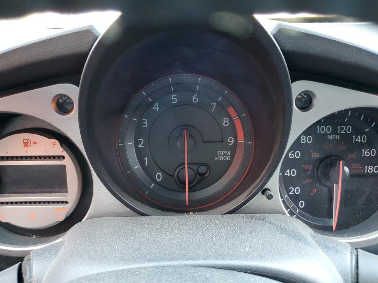 2010 Nissan 370Z - Image 9