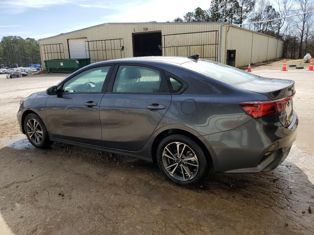 2024 Kia Forte - Image 2