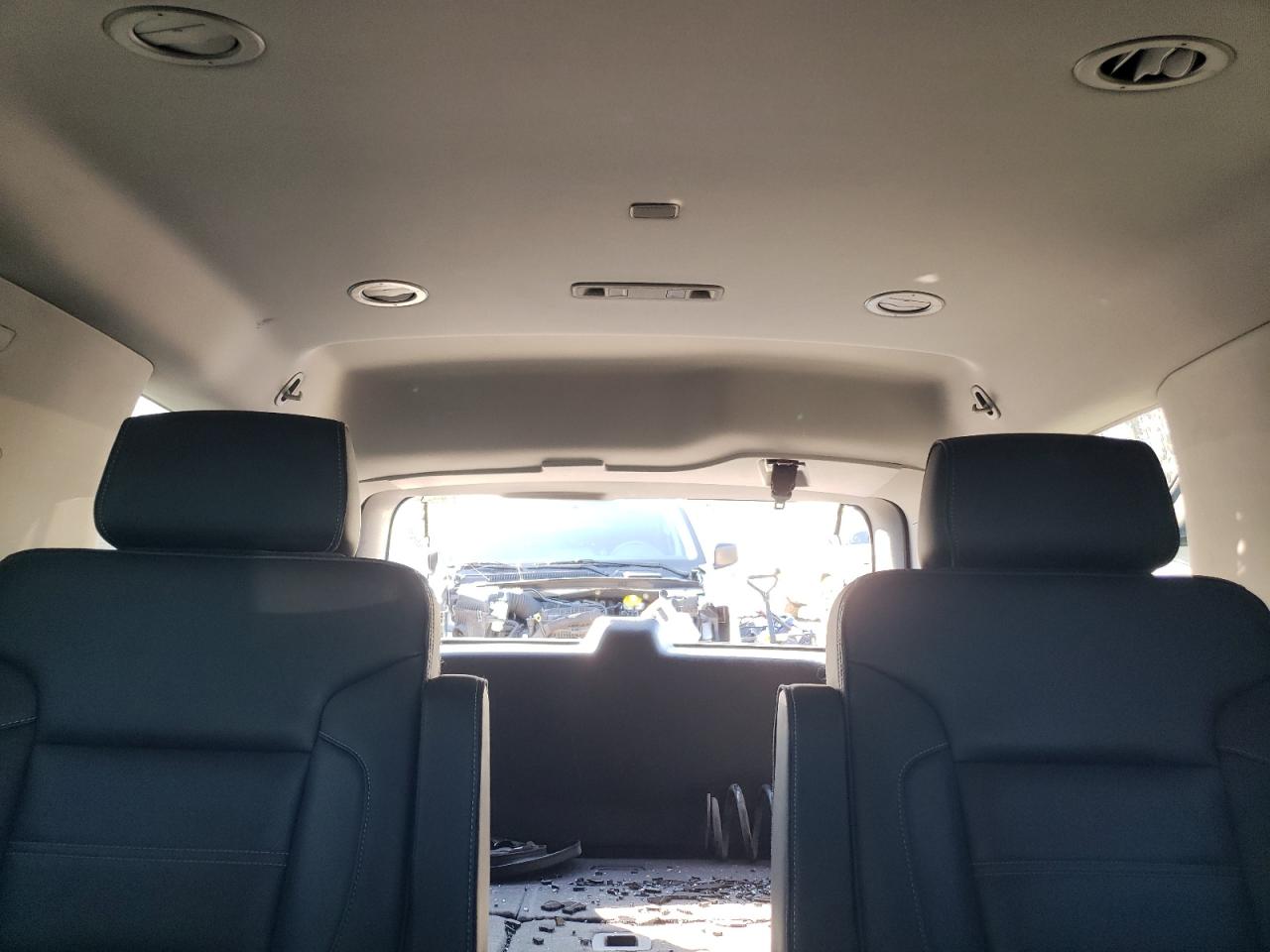 2018 GMC Yukon - Image 10
