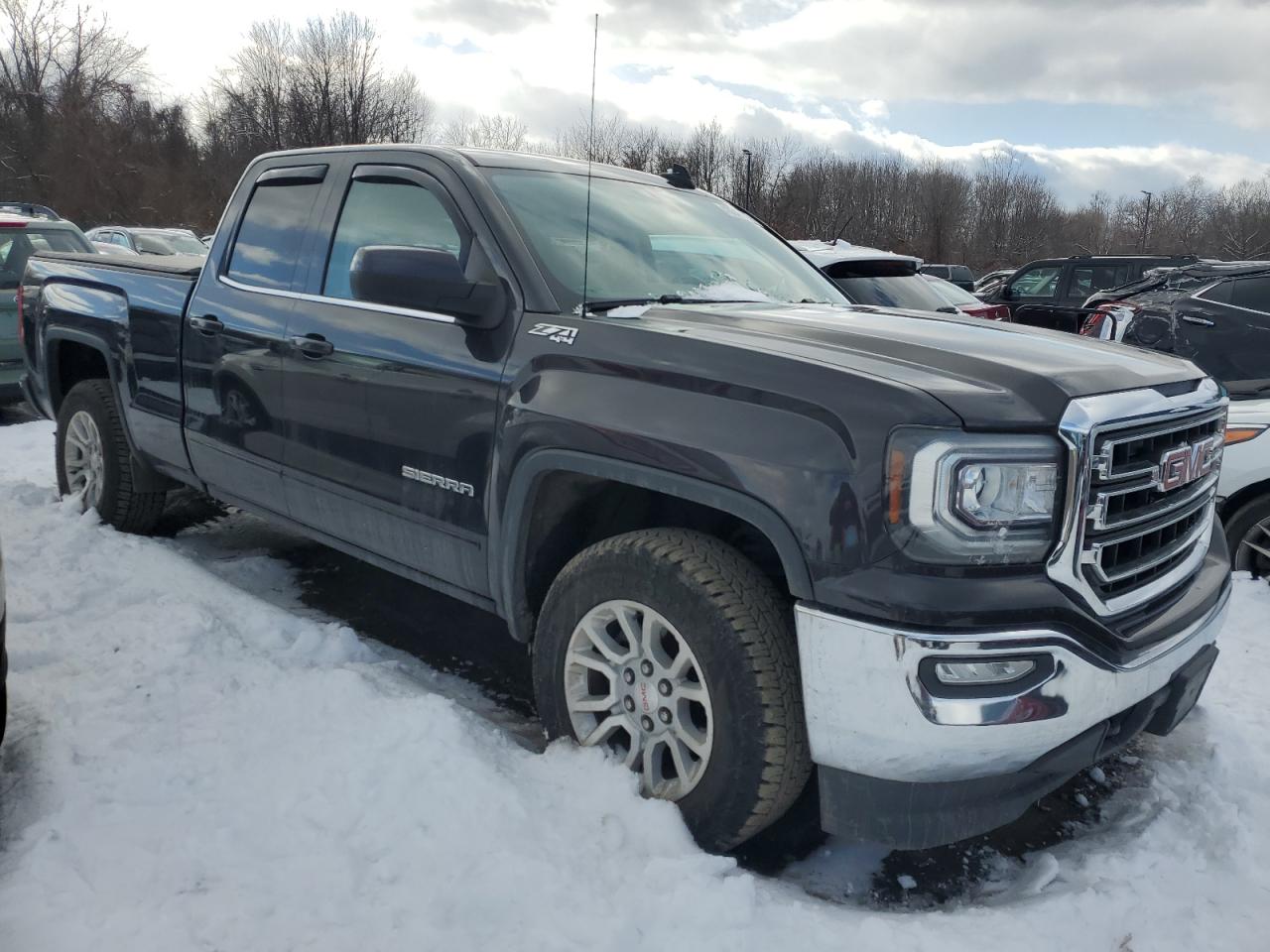 2016 GMC Sierra - Image 4
