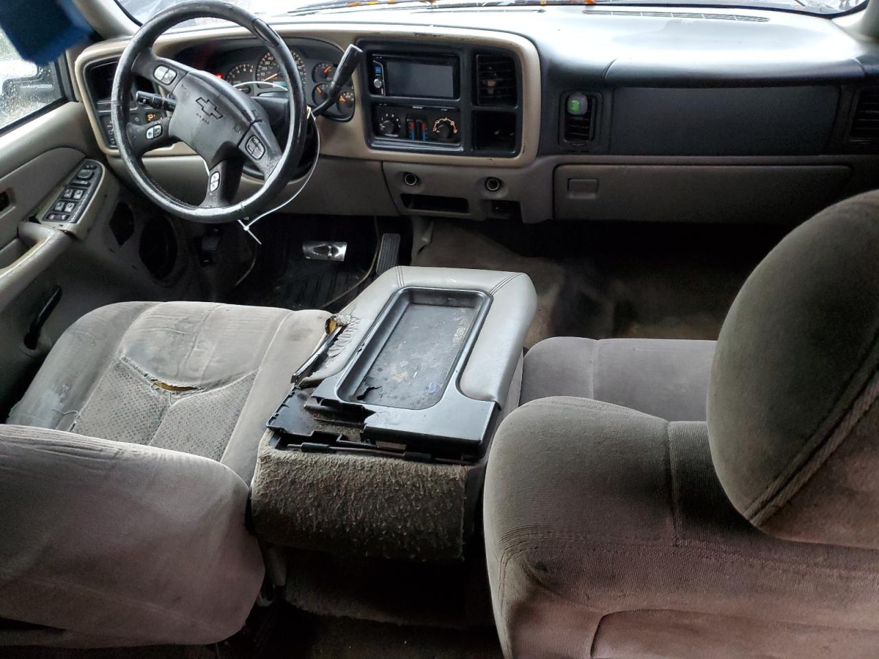2005 Chevrolet Tahoe - Image 8