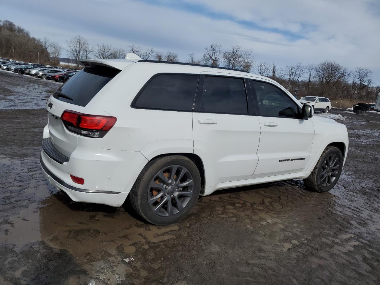 2019 Jeep Grand Cherokee - Image 3
