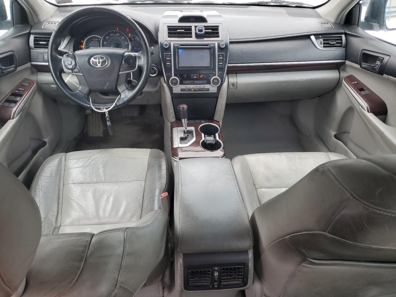 2012 Toyota Camry - Image 8