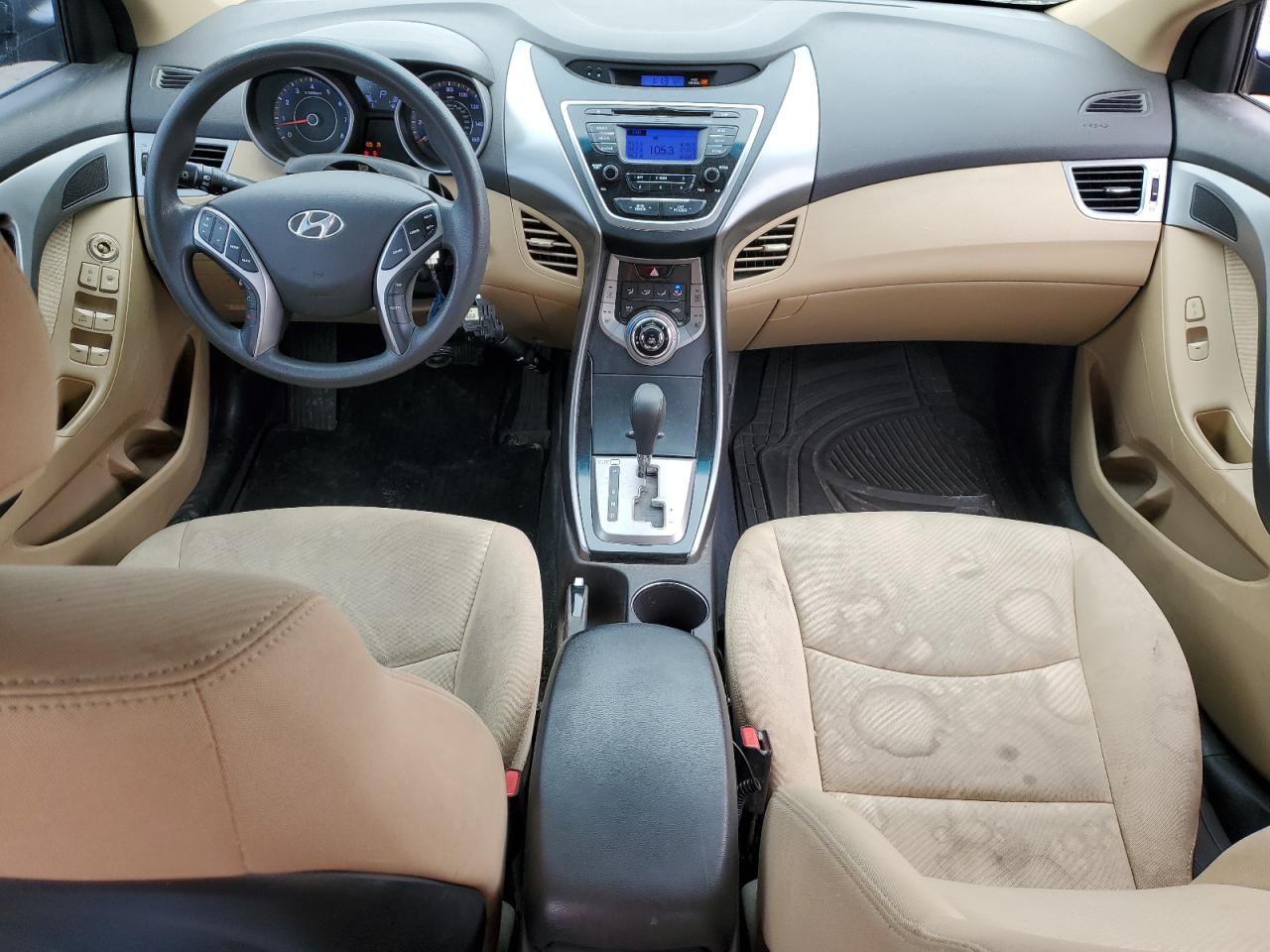 2013 Hyundai Elantra - Image 8