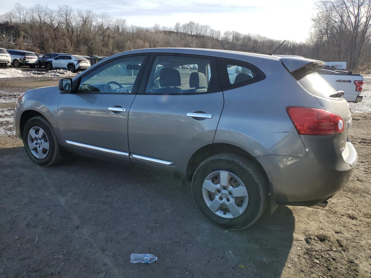 2013 Nissan Rogue - Image 2