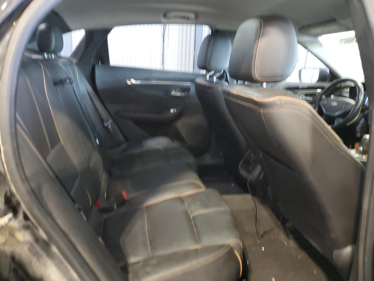 2015 Chevrolet Impala - Image 10