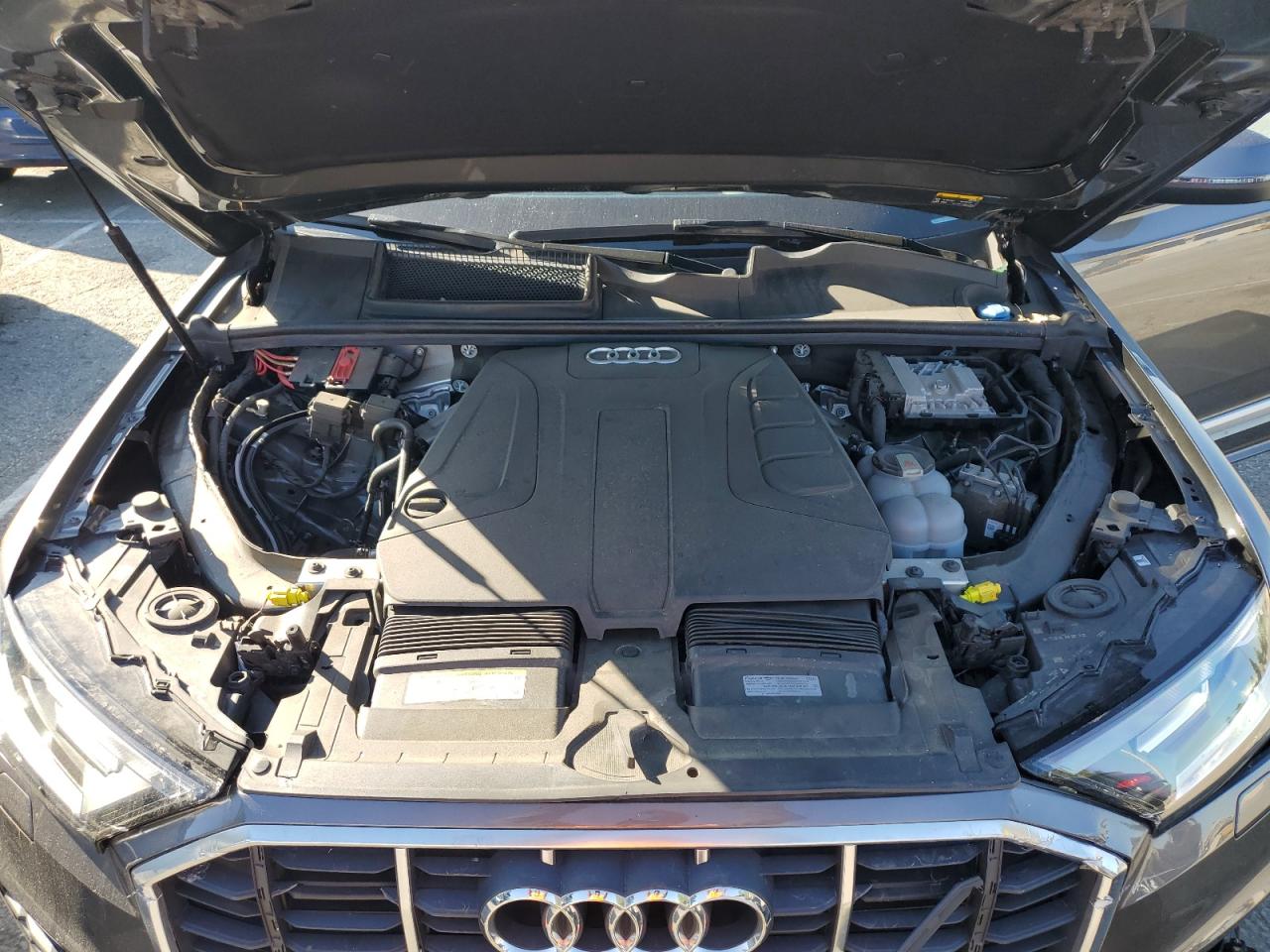 2020 Audi Q7 - Image 12