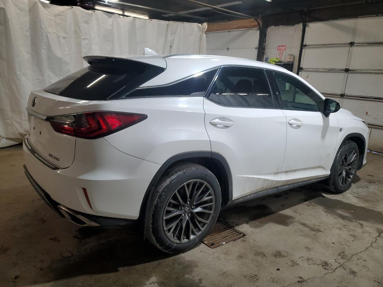 2017 Lexus RX - Image 3