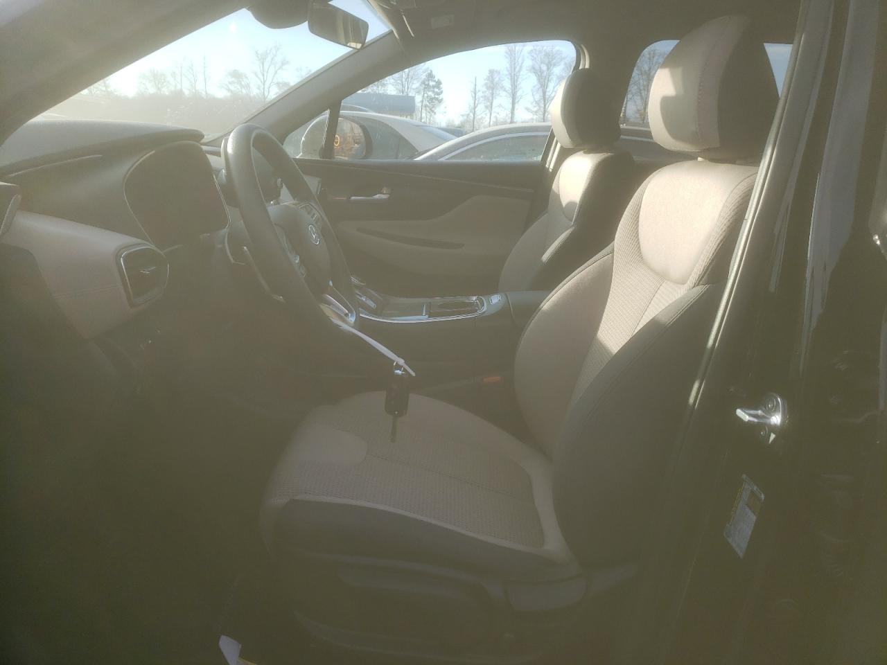 2023 Hyundai Santa Fe - Image 7