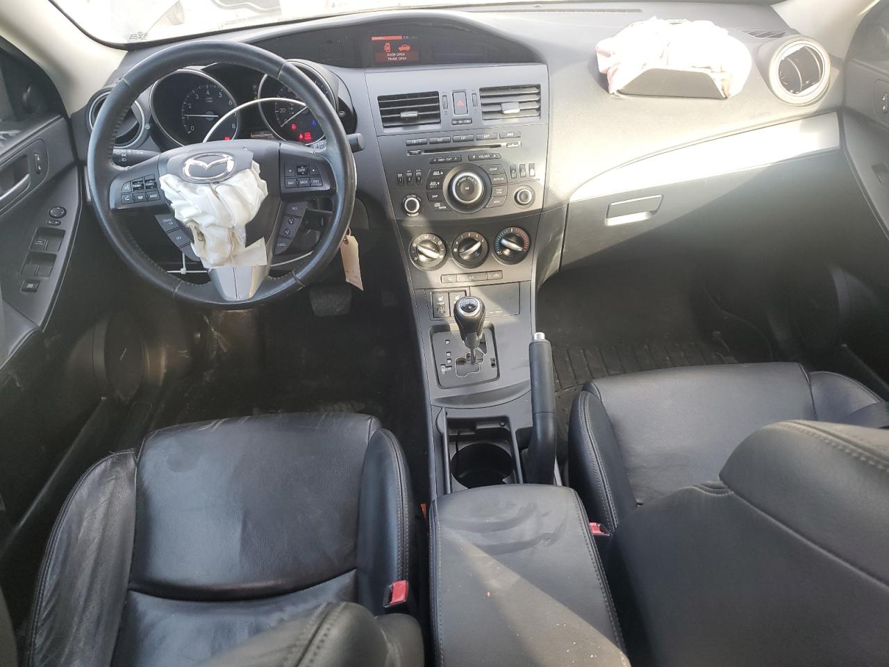 2012 Mazda 3 - Image 8
