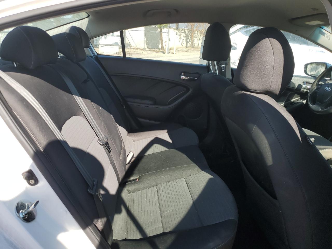 2016 Kia Forte - Image 10