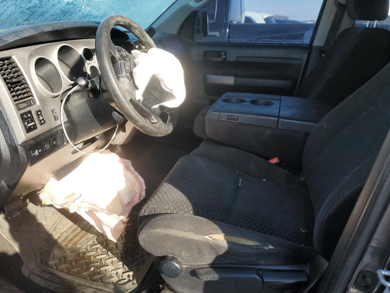 2012 Toyota Tundra - Image 7