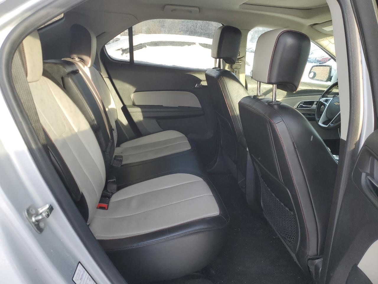 2015 Chevrolet Equinox - Image 11