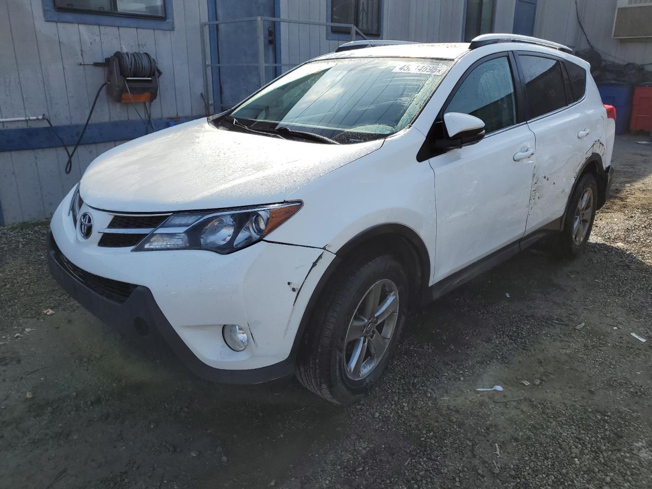 2015 Toyota RAV 4 - Image 1