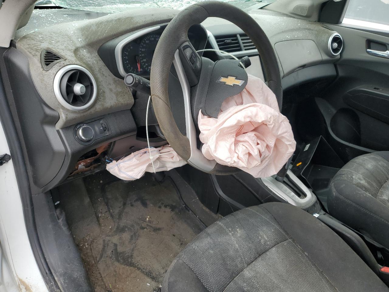 2018 Chevrolet Sonic - Image 8