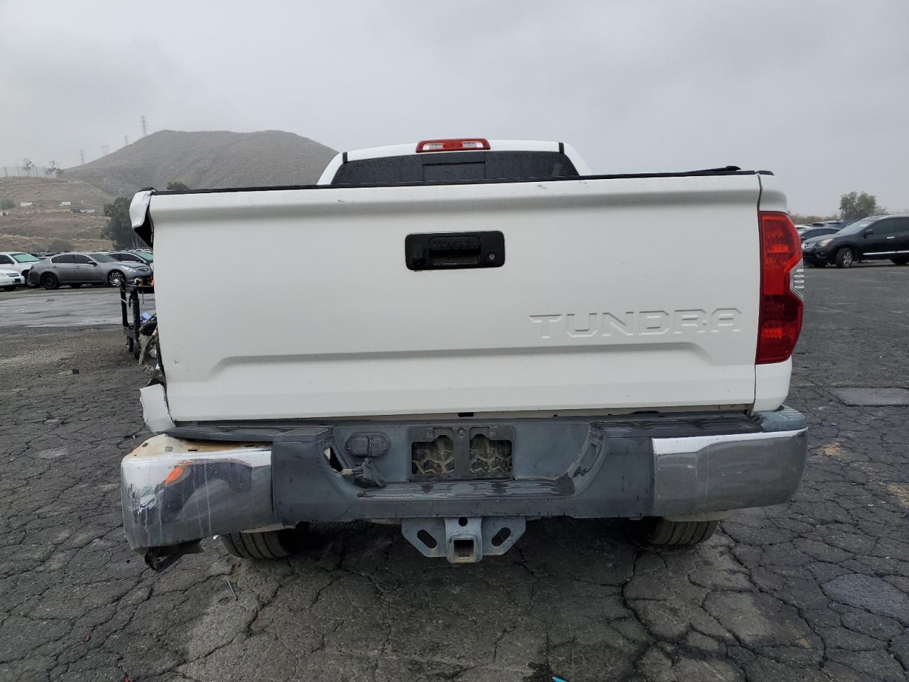 2014 Toyota Tundra - Image 6