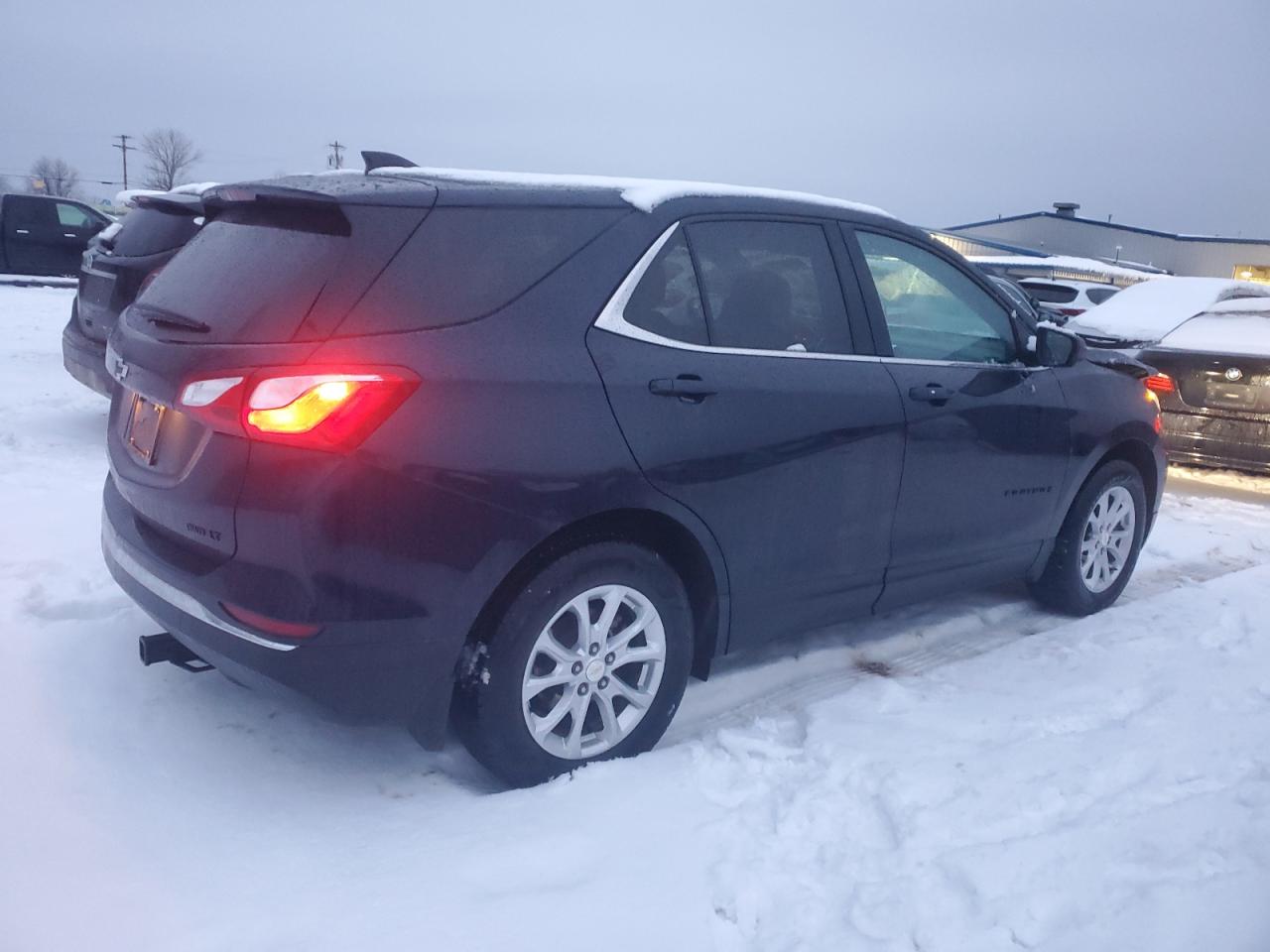 2020 Chevrolet Equinox - Image 3