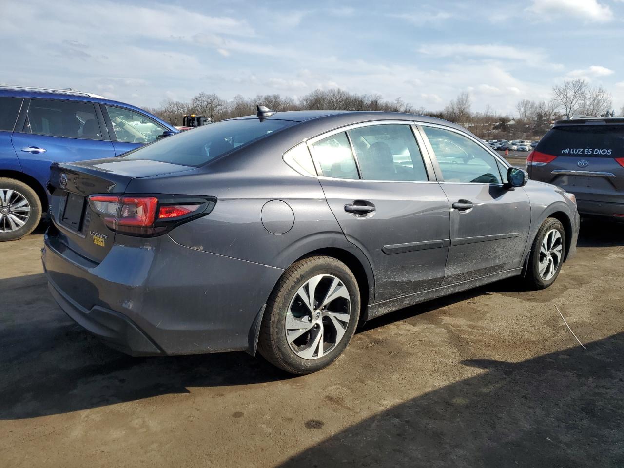 2022 Subaru Legacy - Image 3