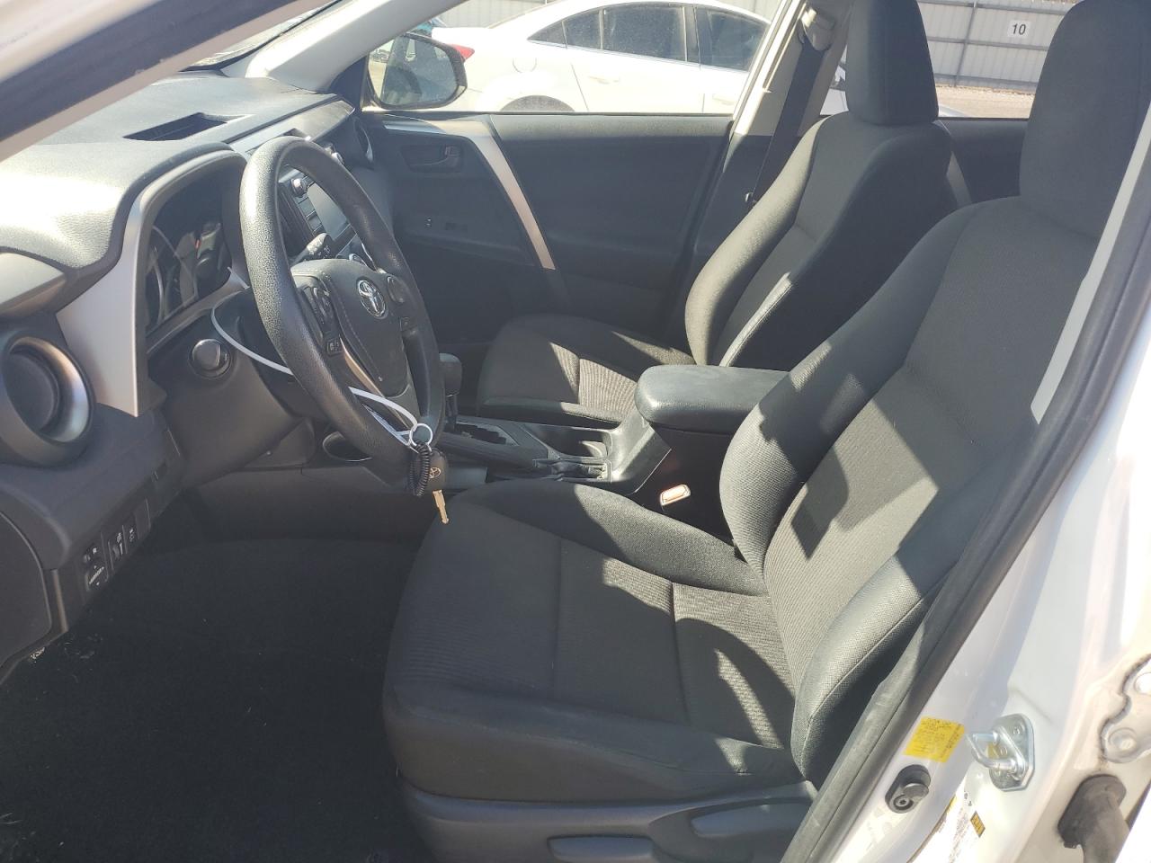 2015 Toyota RAV 4 - Image 7