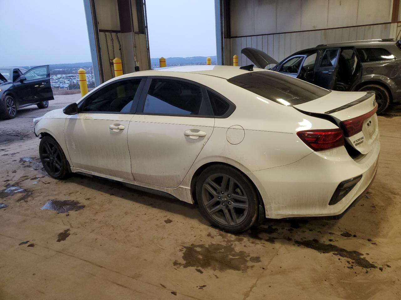 2020 Kia Forte - Image 2