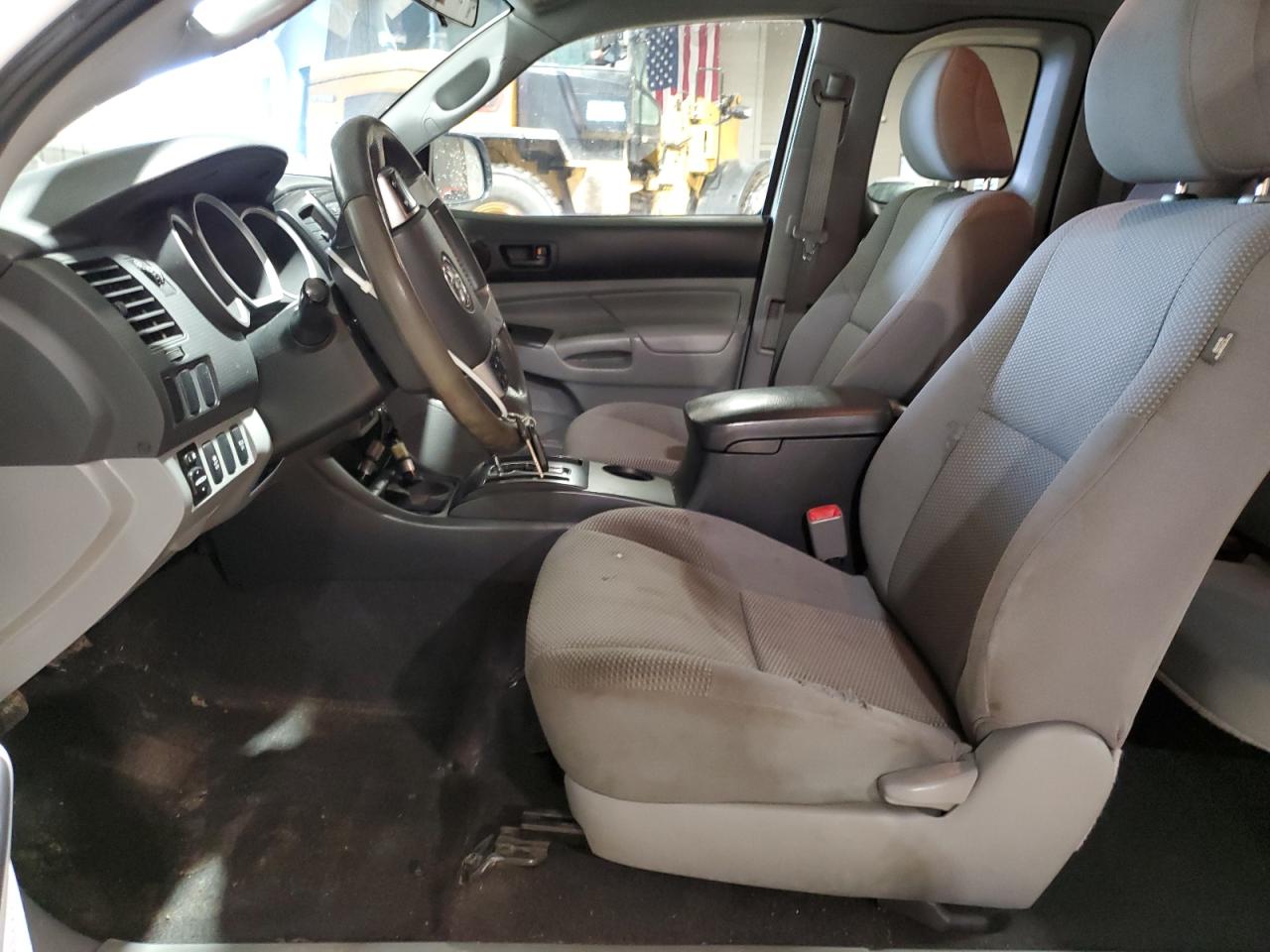 2013 Toyota Tacoma - Image 7