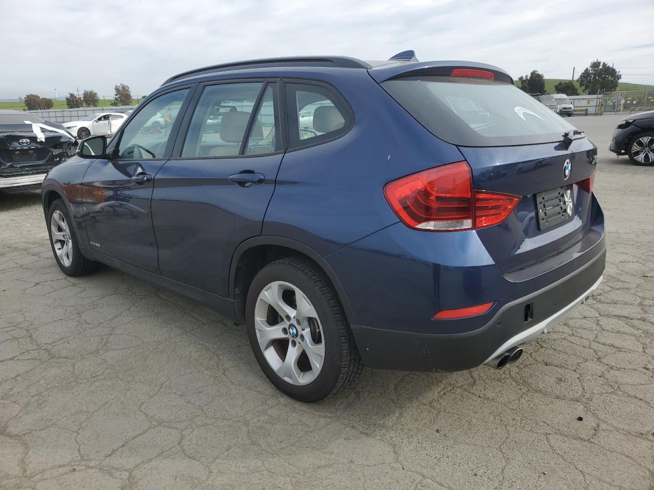2015 BMW X1 - Image 2