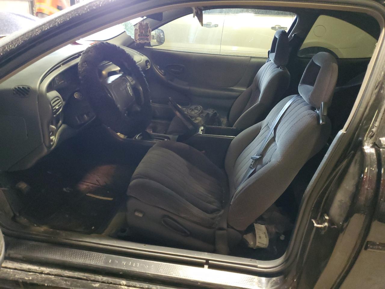 2000 Pontiac Grand Prix - Image 7
