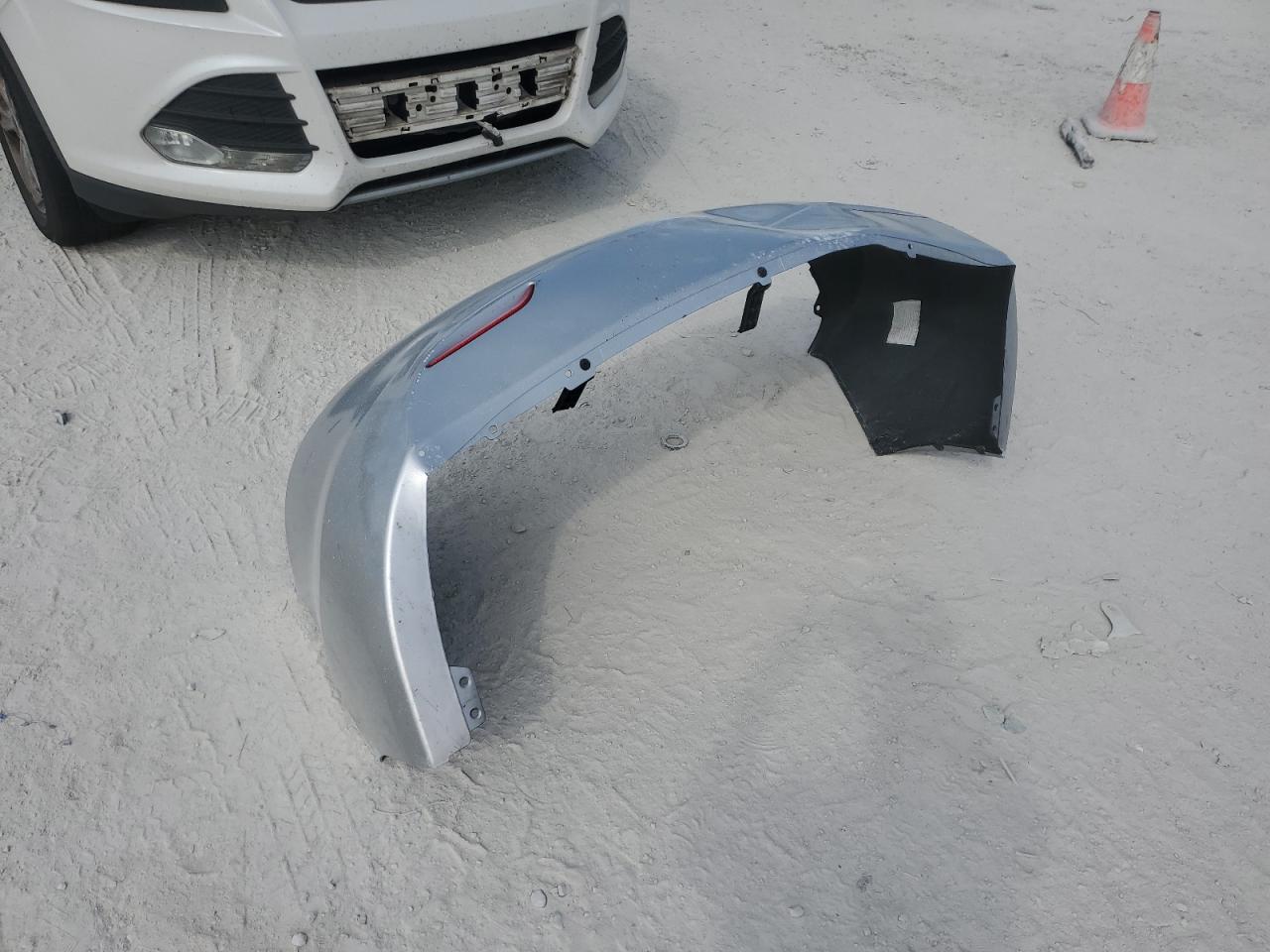 2012 Hyundai Elantra - Image 14