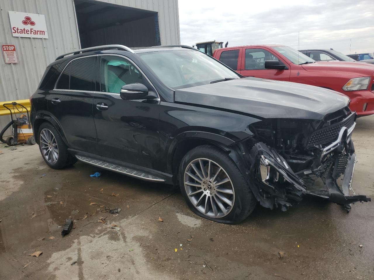 2024 Mercedes-Benz GLE - Image 4