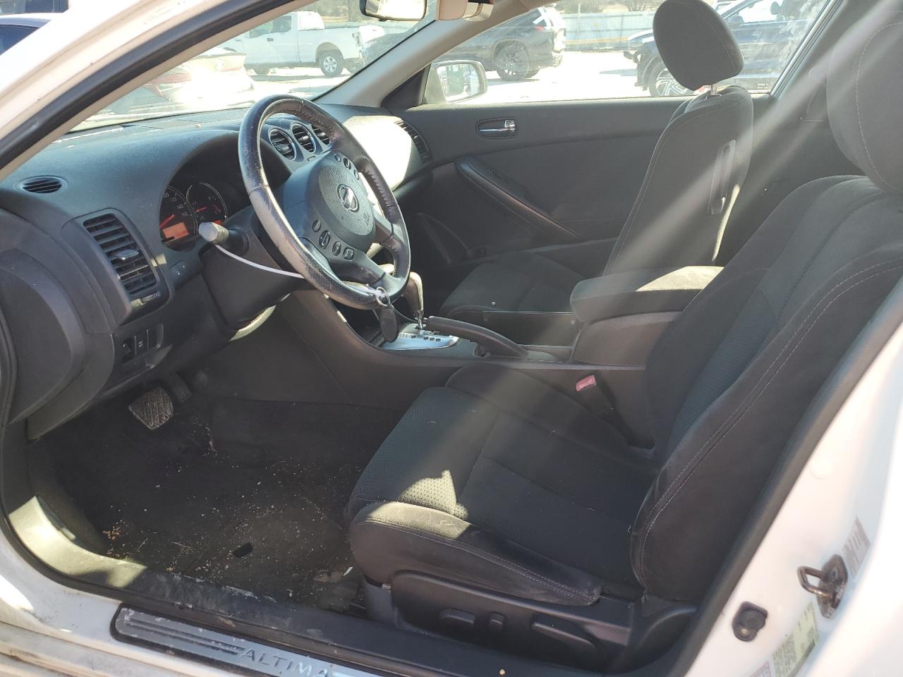 2010 Nissan Altima - Image 7