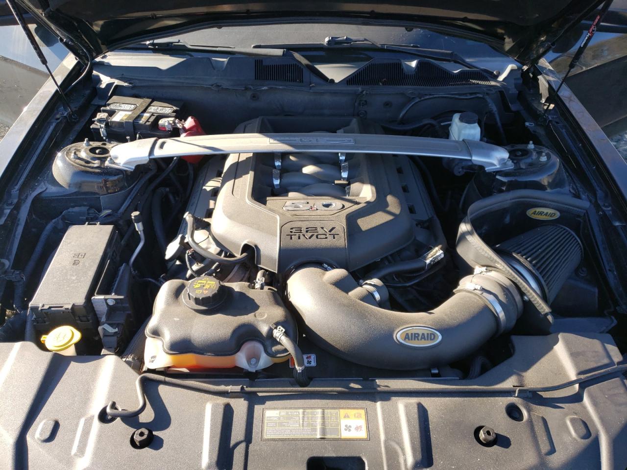2014 Ford Mustang - Image 12