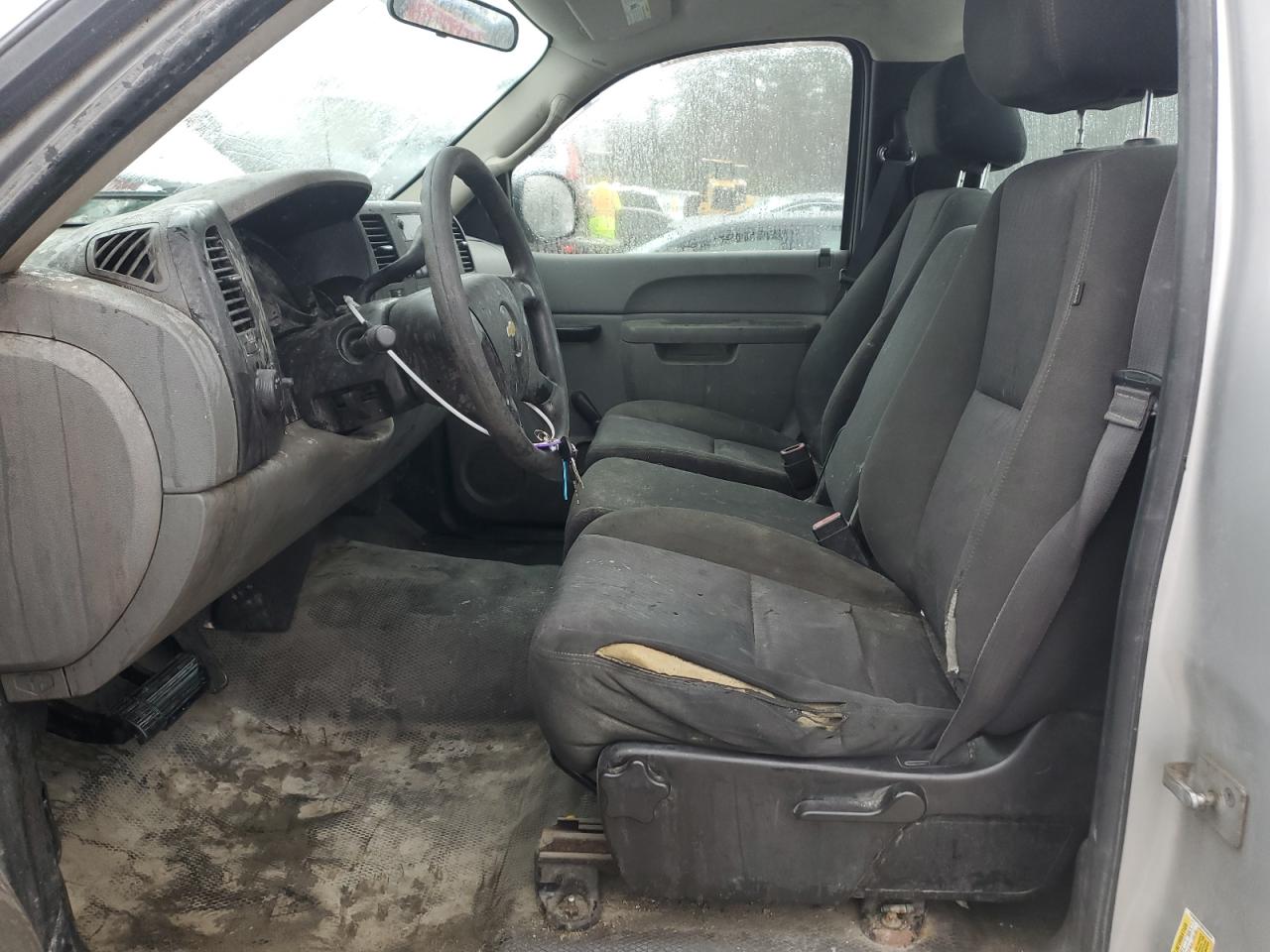 2011 Chevrolet Silverado - Image 7