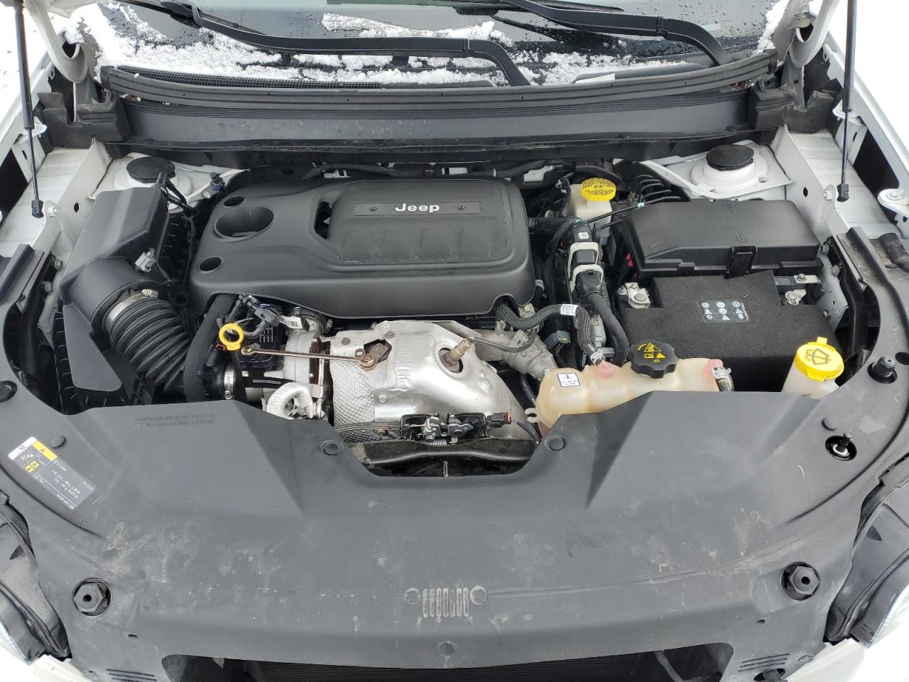 2019 Jeep Grand Cherokee - Image 12