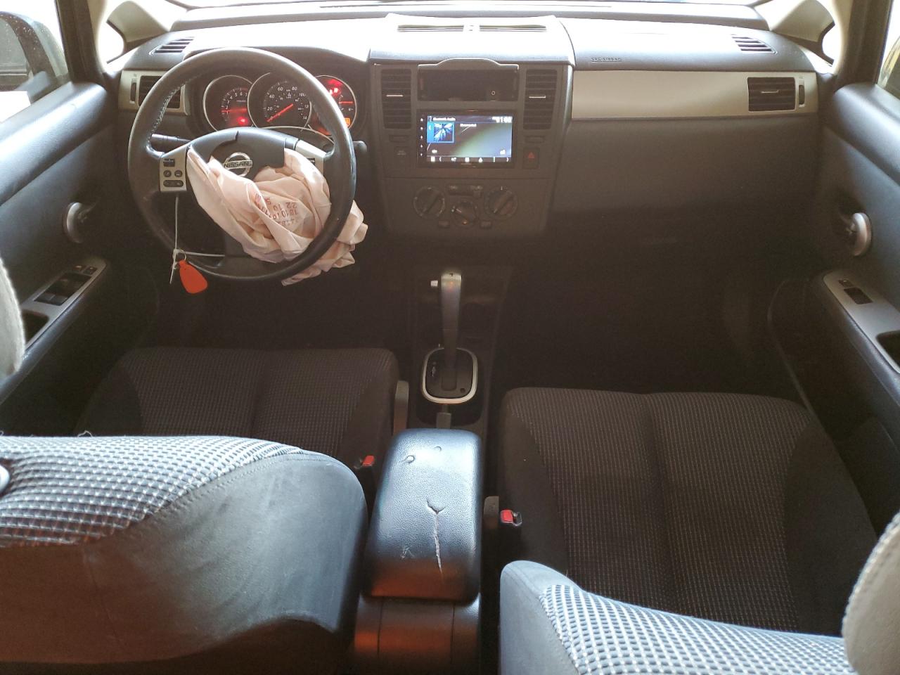 2011 Nissan Versa - Image 8