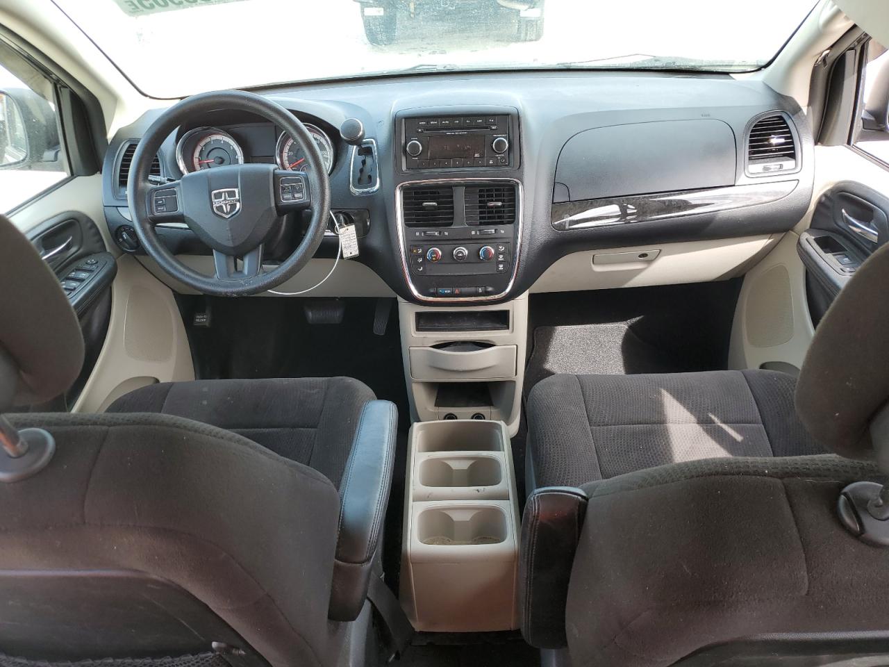 2012 Dodge Caravan - Image 8