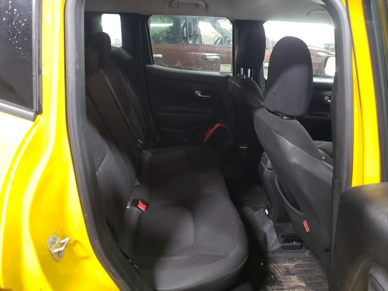 2015 Jeep Renegade - Image 10