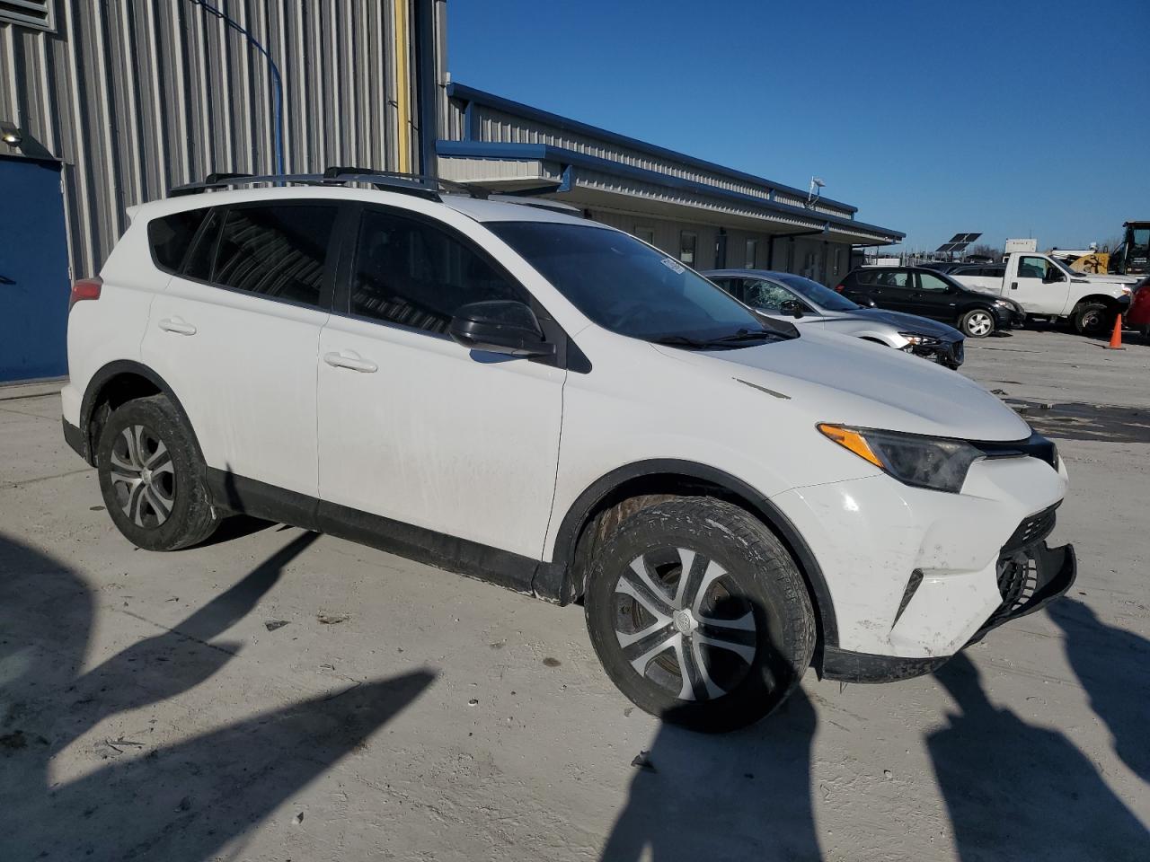 2017 Toyota RAV 4 - Image 4
