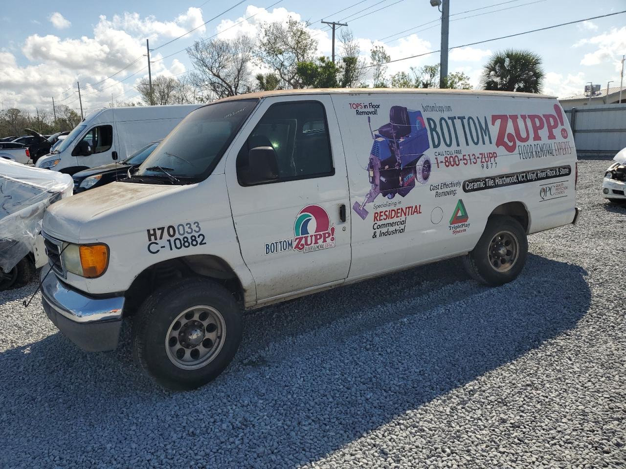 2005 Ford Econoline - Image 1