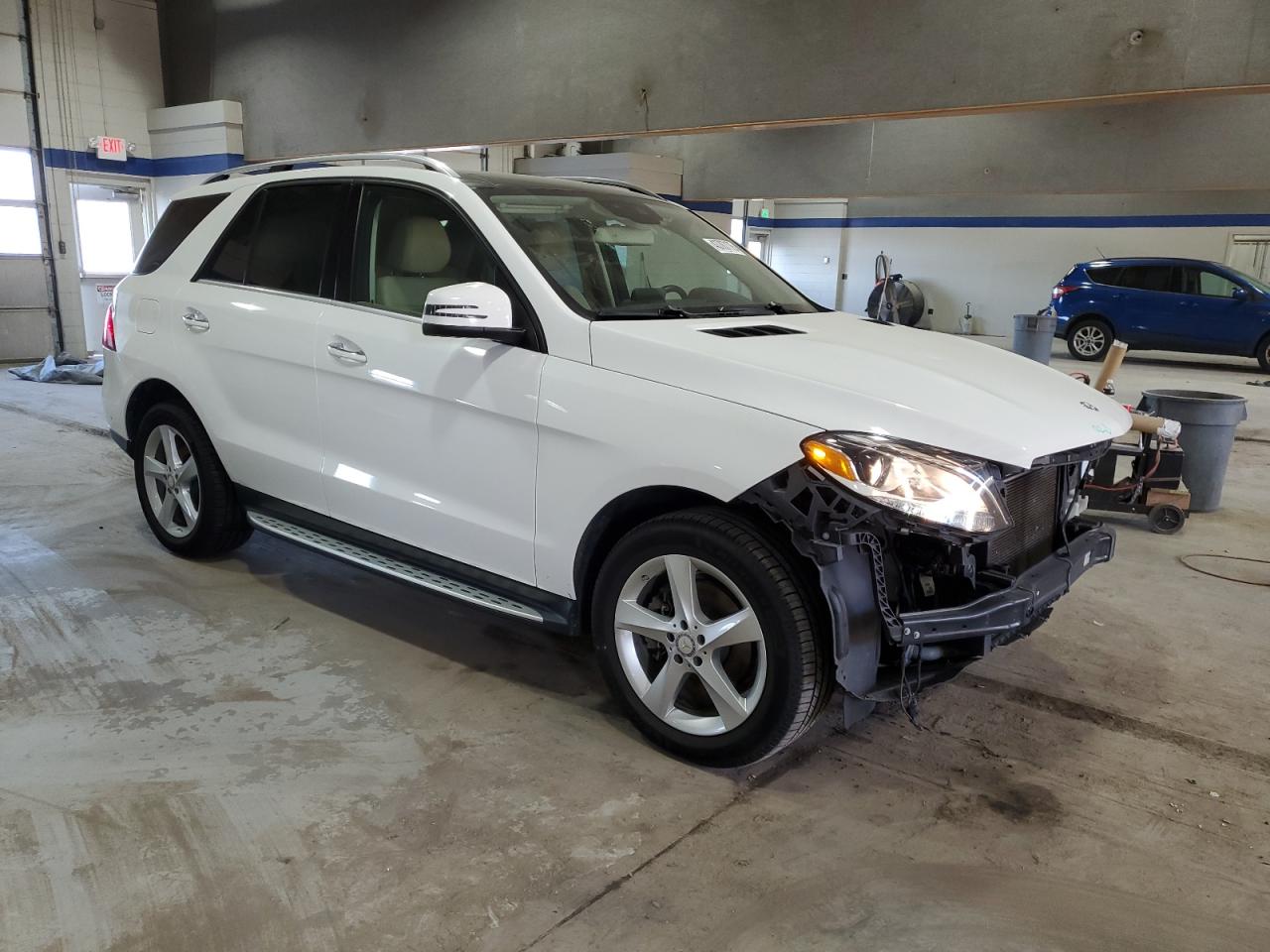 2017 Mercedes-Benz GLE - Image 4