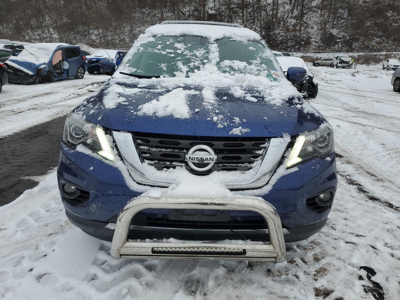 2017 Nissan Pathfinder - Image 5