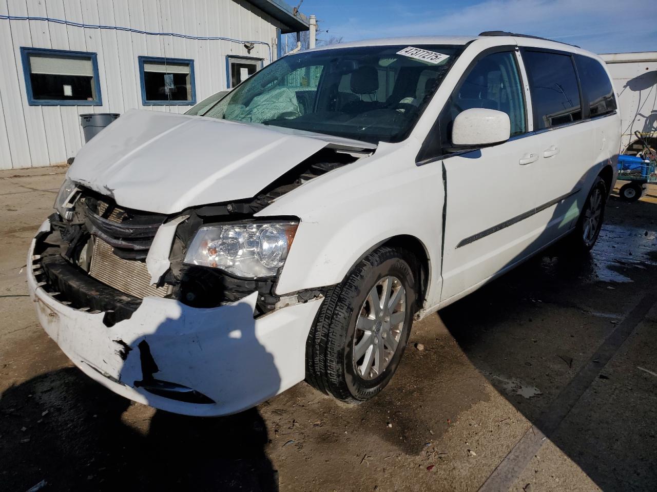2015 Chrysler Town & Country - Image 1