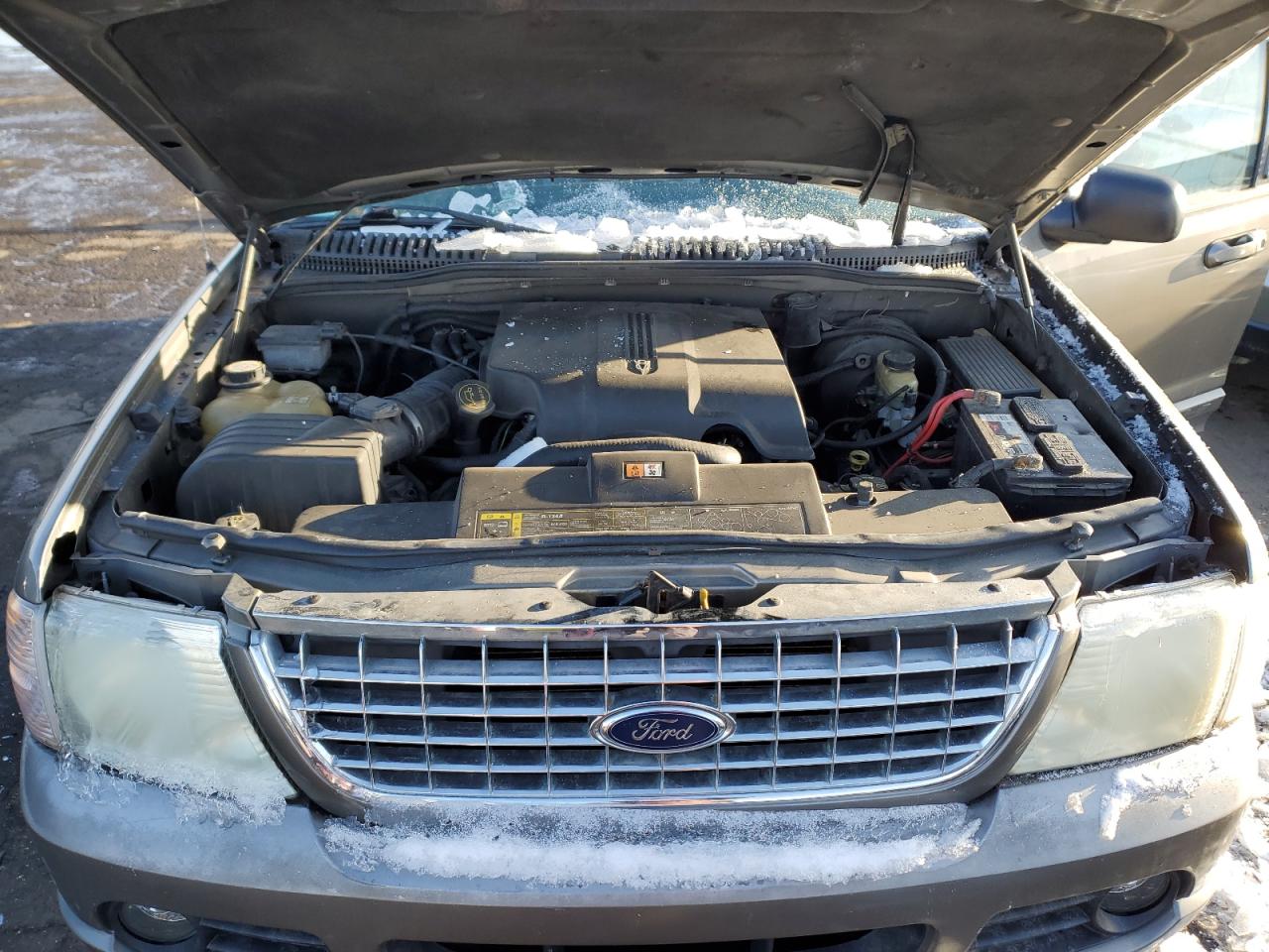 2003 Ford Explorer - Image 12
