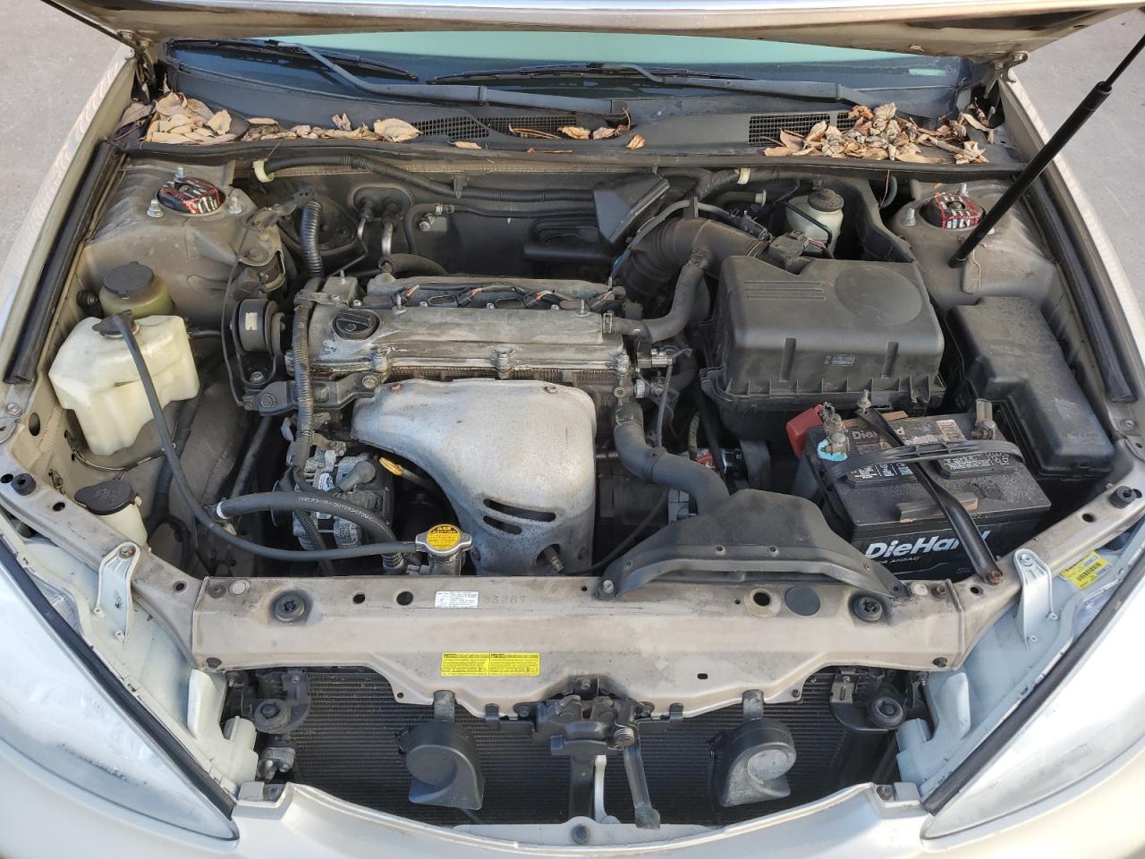 2004 Toyota Camry - Image 11